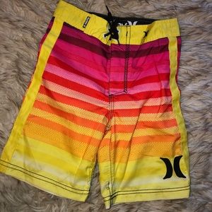 Boys board shorts HURLEY Sz 4